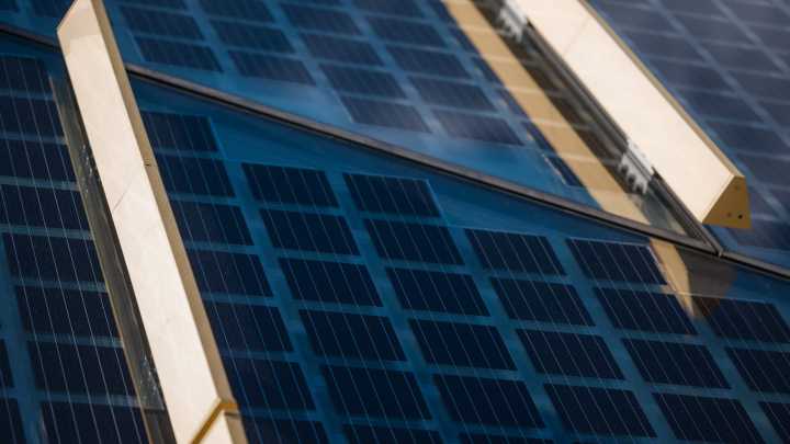 After gutting subsidies, White House finds new ways to stifle solar