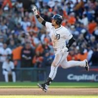 Tigers rally to beat Mariners, stay alive in MLB playoffs