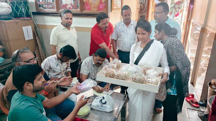 Indore News: Sita’s Kitchen Themed Chappan Bhog Offering At Hanuman Temple