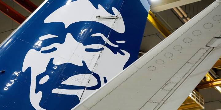 Alaska Airlines resumes operations after grounding planes for hours over IT outage