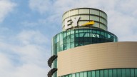EY cierra el ejercicio fiscal de 2025 con una facturación de 45.752 millones