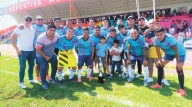 Arrasa sporting a constituyentes, ¡Goleada de trono!