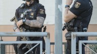 Un atrincheirado ameaza con facer estoupar unha bombona nunha casa de Sevilla