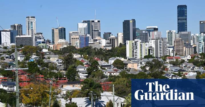 House prices surge, online grocery price premium revealed, Australia thump England