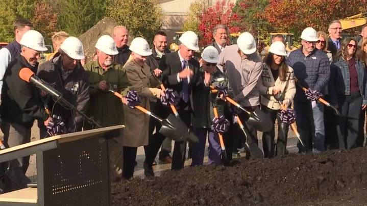 Watch: Groundbreaking officially begins at old Sea World property in Aurora
