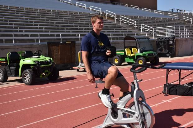 Injured UNC QB says he will return to Bears