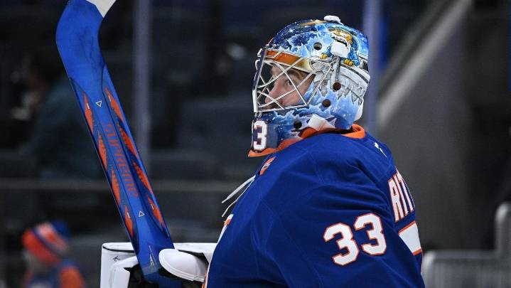 Islanders keep goalie David Rittich as backup to Ilya Sorokin