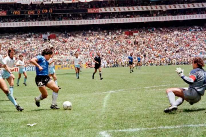 La mejor obra de arte de Maradona en los mundiales tiene su moneda conmemorativa
