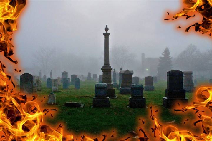 Ghost Hunters Flock to Kentucky’s ‘Gates of Hell’ Cemetery