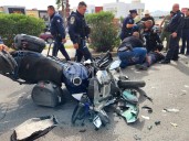 Policía vial resulta gravemente lesionado tras impactar contra pick-up descompuesta en el Periférico de la Juventud