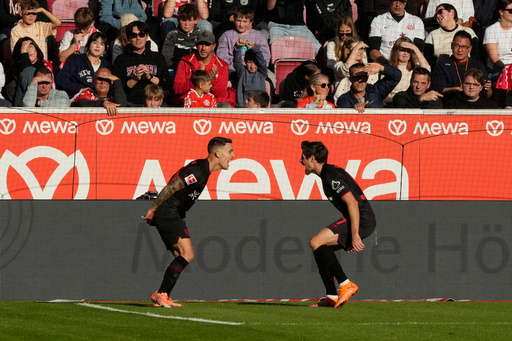 Grimaldo anota dos veces y Leverkusen vence a Mainz en espectacular juego de 7 goles