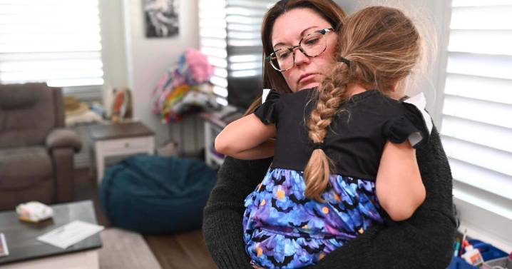 Cierre de gobierno deja a familias militares de EEUU en incertidumbre económica