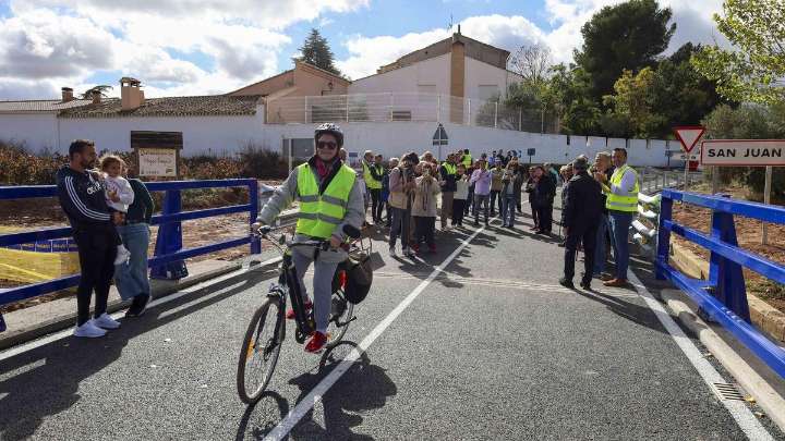 Las pedanías del margen derecho del río Magro recuperan la conexión con Requena
