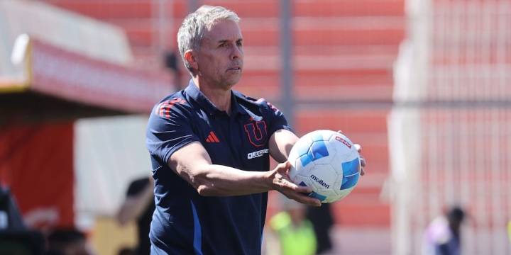 Gustavo Álvarez expresa su profunda molestia tras ser vinculado como el próximo técnico de la selección peruana: “Me parece una falta de respeto”