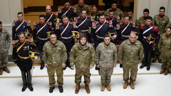 Adorni anunció el «plan platita» para las Fuerzas Armadas: descuentos de hasta el 50%