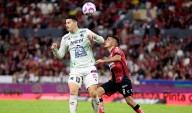 Ambriz explicó por qué de la sustitución de James Rodriguez con León