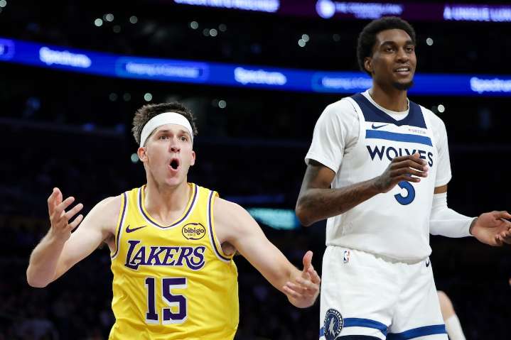 Watch Lakers vs. Timberwolves NBA game tonight, free Streameast alternatives, start time, TV channel