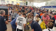 Burjassot se adapta a Alice y reparte el 'arròs amb fesols i naps' para llevar a casa