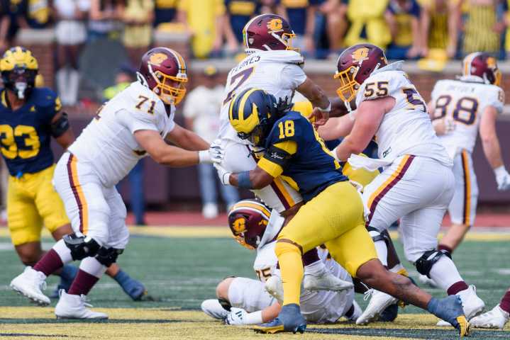 After transferring and injury, Troy Bowles making an impact for Michigan