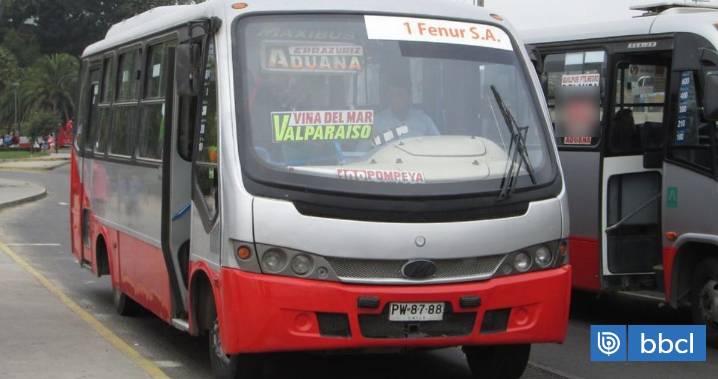 Vecinos reportan hasta cerca de 1 hora de retrasos en servicios de micros en Villa Alemana