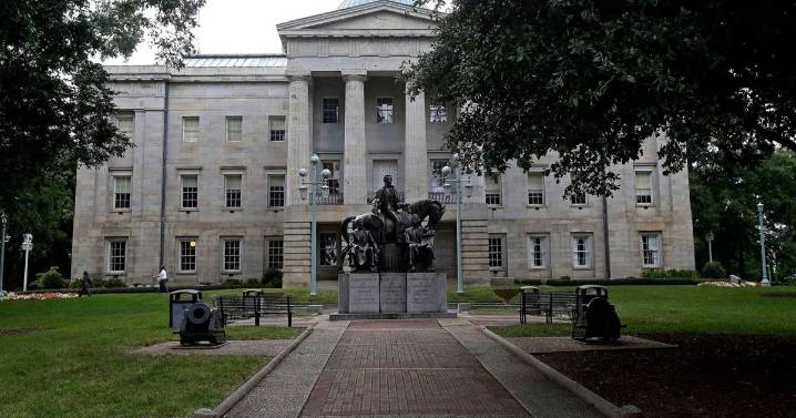North Carolina Senate advances new congressional maps to help Republicans gain additional US House seat