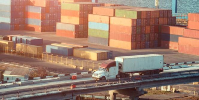 EE. UU. podría anunciar en las próximas horas nuevo paquete de aranceles sobre Colombia 