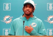 Dolphins' Tua Tagovailoa apologizes for calling out players