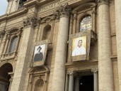 El papa canoniza a José Gregorio Hernández y Carmen Rendiles, primeros santos venezolanos