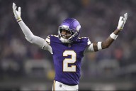 Vikings-Eagles predictions: What we're watching in critical early