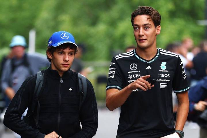 Mercedes confirma a George Russell y Kimi Antonelli como sus pilotos en 2026
