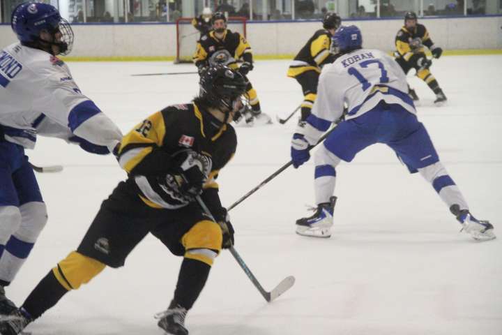 Powassan Voodoos drop their second straight on home ice