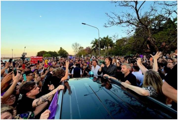 Milei y su doble campaña: llega hoy a Chaco y Corrientes y ya piensa en su viaje a la Casa Blanca