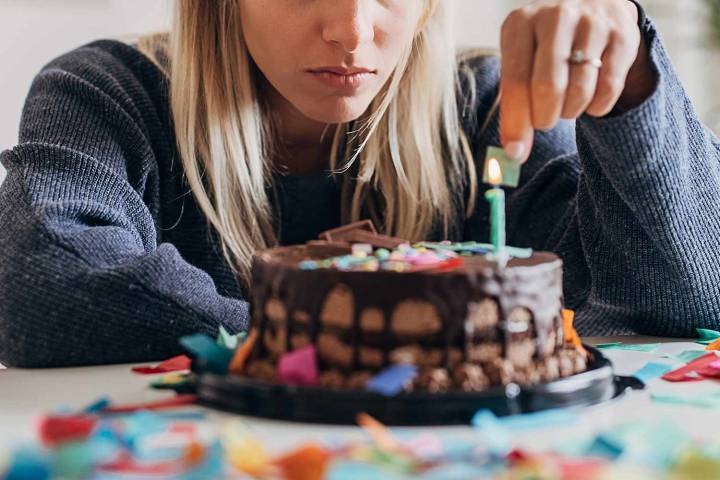 Woman Heartbroken Family Forgets Her First Birthday Since Mom's Death