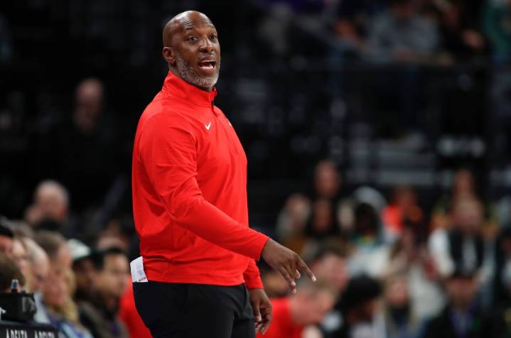 NBA coach, Hall of Famer arrested in illegal gambling investigation