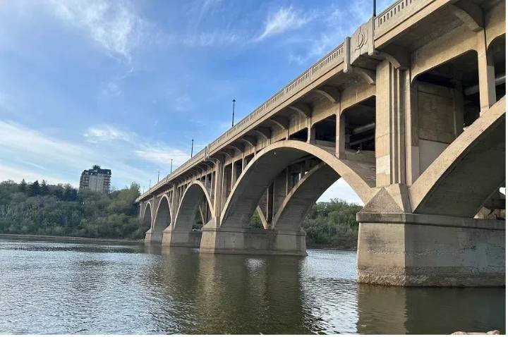 Saskatoon’s Broadway Bridge expected to reopen Saturday after six