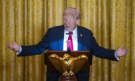Trump bromea que tras ataques a botes cerca de Venezuela “ya nadie quiere entrar al agua”