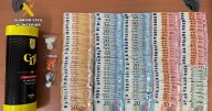 Paran un taxi en un control policial en Artà y el pasajero llevaba cuatro tipos de drogas y 4.000 euros en efectivo