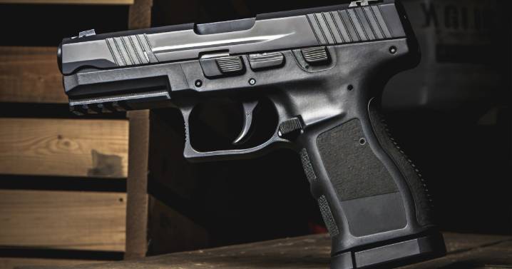 Asesinan a una pareja y su hijo en un ataque a una vivienda con arma de fuego