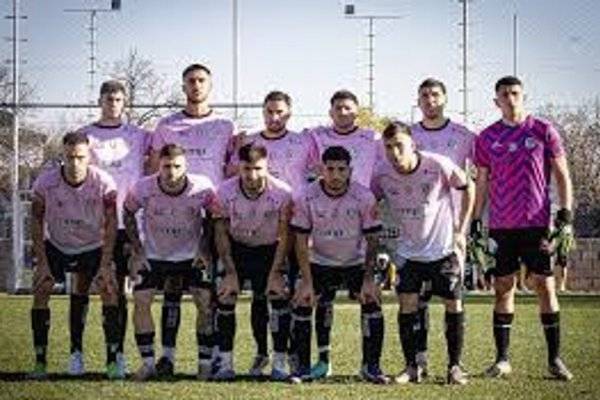 Fénix perdió con Argentino de Merlo y descendió a la Primera C