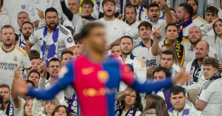 El espectacular mosaico del Bernabéu para alentar a sus jugadores en el clásico: «Grandeza»