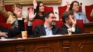 Un pleno con los papeles cambiados
