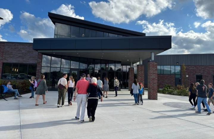 Holly schools shows off their new middle school