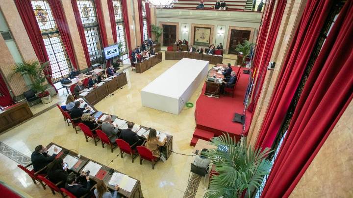 El PP aprueba en solitario el Presupuesto para 2026 de Murcia