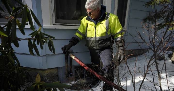 Maine's emergency fuel assistance program suspended as government shutdown drags on