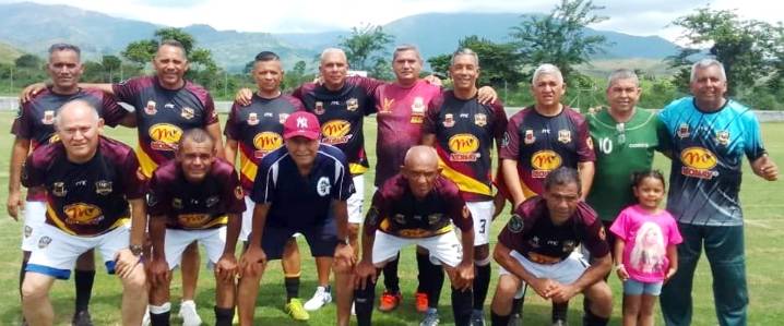 Calle Valera e Italven “lideran la Copa Navidad” del fútbol máster