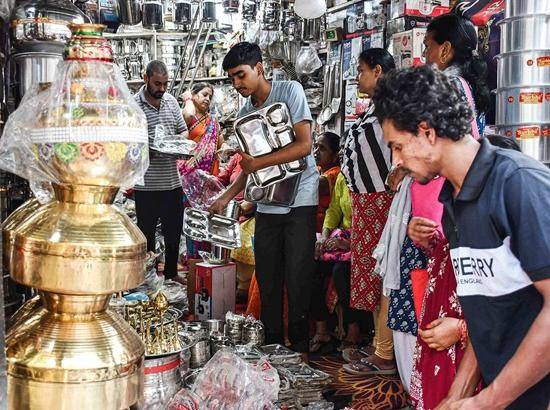 Trade on Dhanteras expected to cross Rs 1 lakh crore with massive buying: CAIT Photo Source; ANI [ FULL VIEW ]
