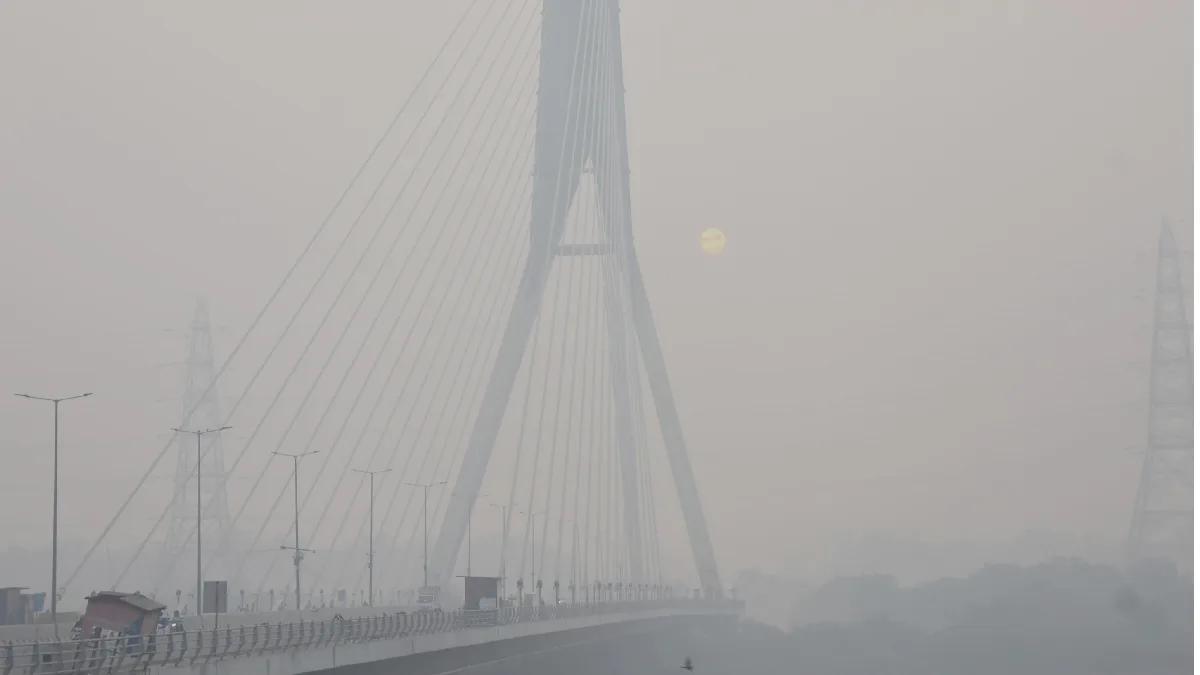 Delhi post-Diwali: ‘Very Poor’ AQI and thick smog; residents complain of breathing issues, rival politicians blame each other