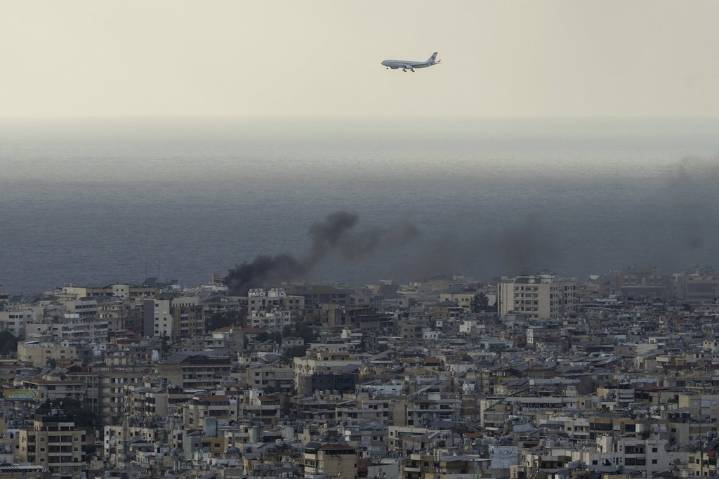 Interest in Canadian flights out of Lebanon last year waned quickly, documents show