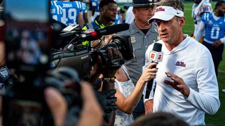 Did Ole Miss HC Lane Kiffin just trash-talk Oklahoma player on live TV?