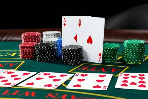 Blackjack Online: Guía completa para jugar con estrategia y diversión